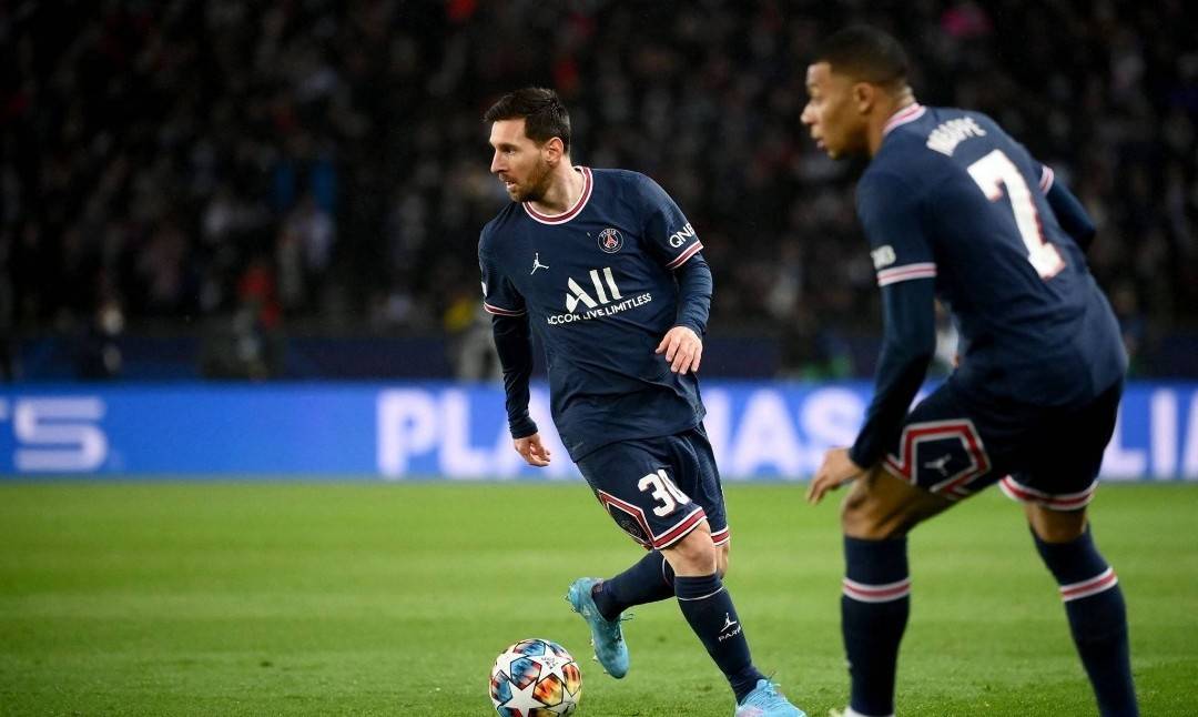 拉齐奥发布备战花絮；今晨伤情更新；法国杯任务艰巨；轮换策略成焦点(拉齐奥巅峰时期阵容)