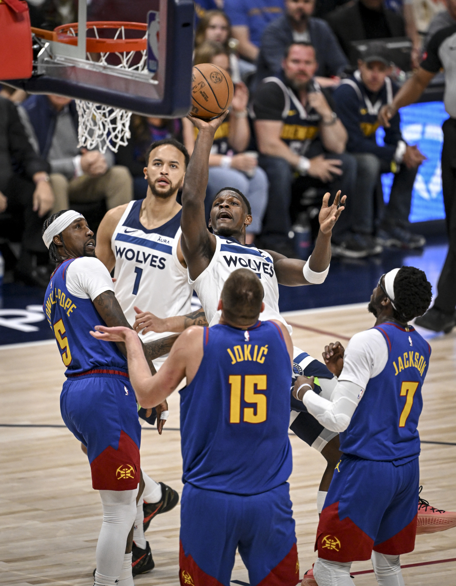 开云官方网站 -关于明尼苏达森林狼训练开放日,窗口期内部沟通引欢呼,全明星赛在即,年轻球员得到机会的信息