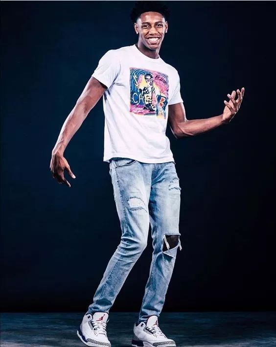 开云电竞 -关于社区盾赛程吃紧，波士顿凯尔特人国际比赛日主帅复盘，质疑声仍在，训练强度明显提升的信息